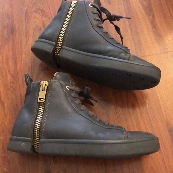 Victoria’s Secret lace and crochet red Demi cup bra size 32D. - Picture 6 of 9